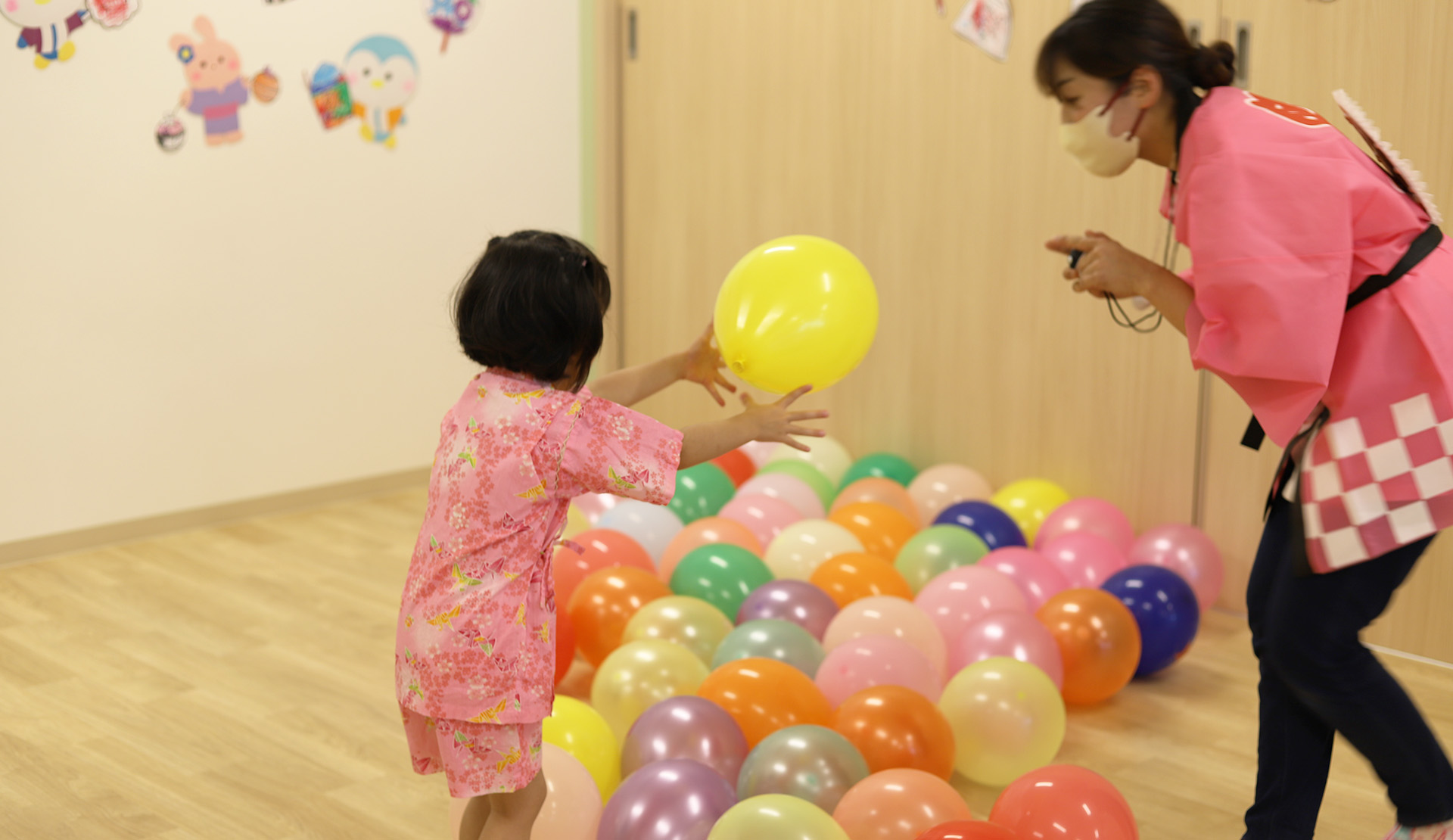 夏祭りの様子（宝さがしゲーム）